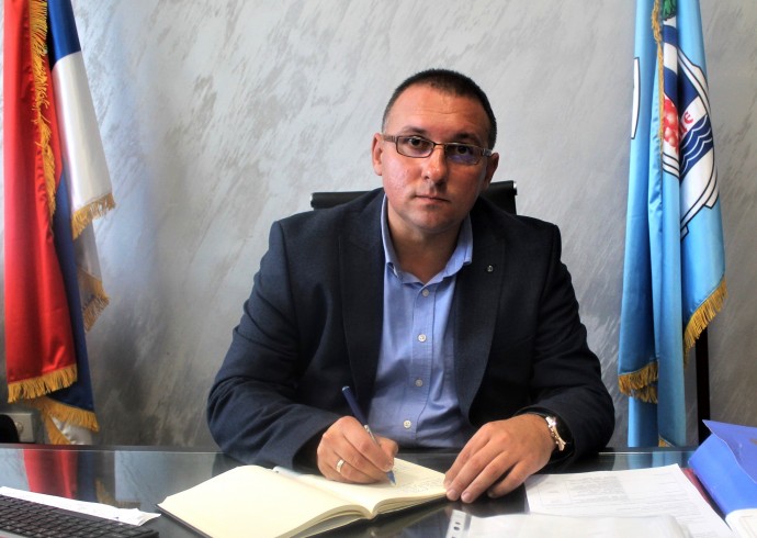 ПАКЕТИЋИ СТИЖУ СА ЗАКАШЊЕЊЕМ, АЛИ ОД СРЦА